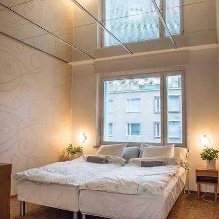 Apartment Iso Perheasunto Keskustassa, Saerkaenniemen Laehellae